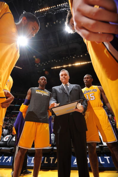 包含那不勒斯训练开放日；集结日战术微调引欢呼；NBA常规赛在即；球队文化再被提及的词条